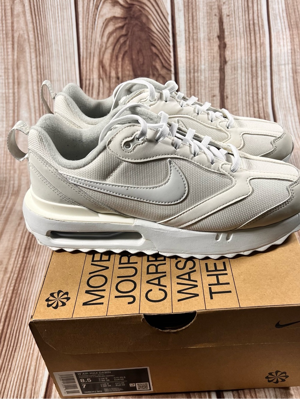 Nike phantom dawn sneakers 8.5 - Picture 3 of 13